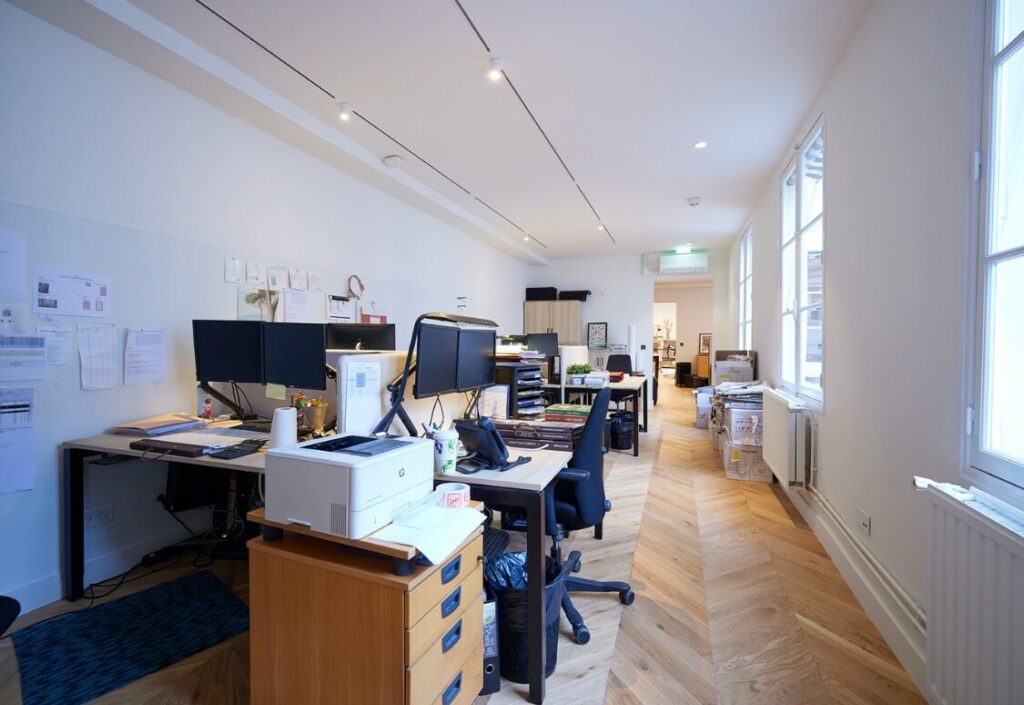 bureau poste de travail