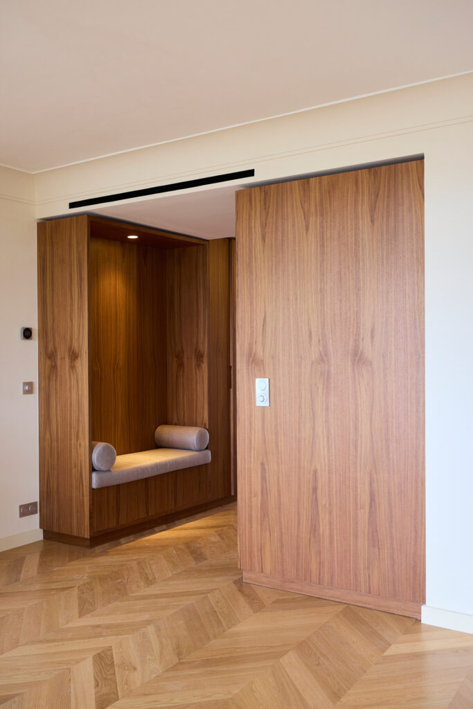 Menuiseries sur-mesure entrée