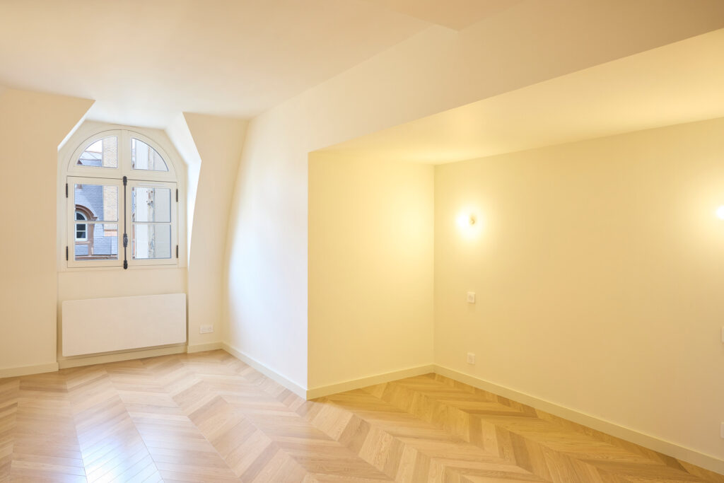 Parquet massif point de Hongrie